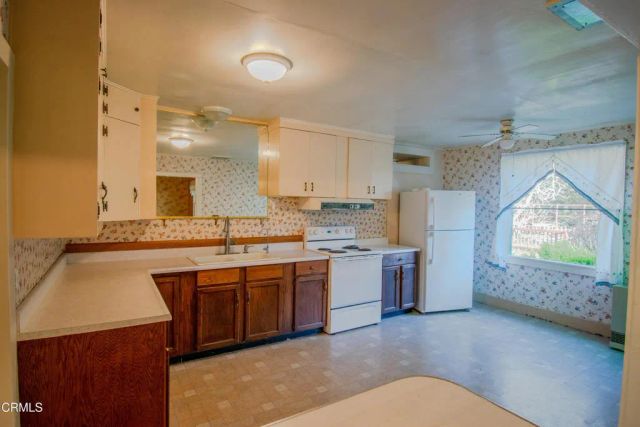 21420 S Petaluma Avenue, Fort Bragg, CA 95437