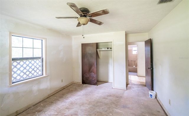 10011 E SLIGH AVENUE, Tampa, FL 33610