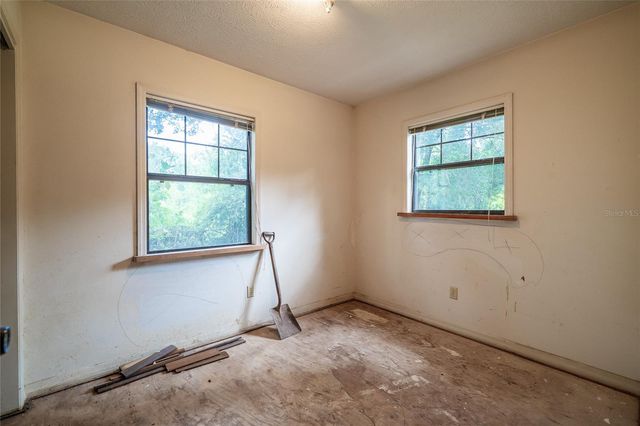 10011 E SLIGH AVENUE, Tampa, FL 33610