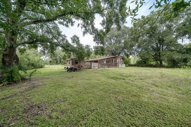 10011 E SLIGH AVENUE, Tampa, FL 33610