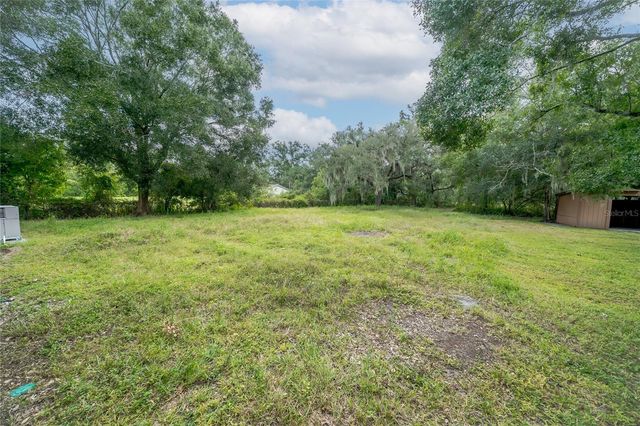 10011 E SLIGH AVENUE, Tampa, FL 33610