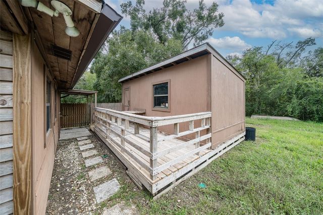 10011 E SLIGH AVENUE, Tampa, FL 33610