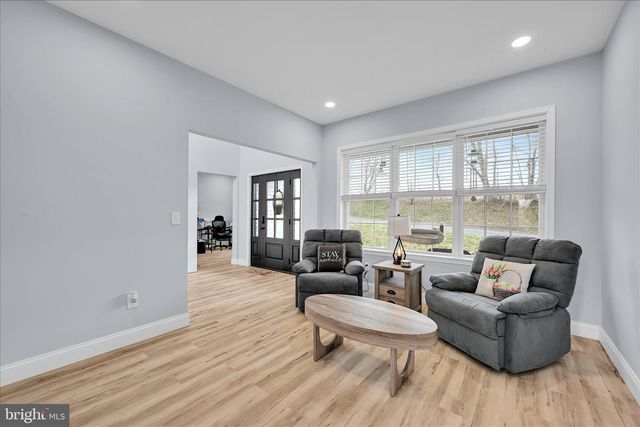 2739 CEDAR RUN RD, Lebanon, PA 17046
