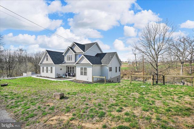 2739 CEDAR RUN RD, Lebanon, PA 17046