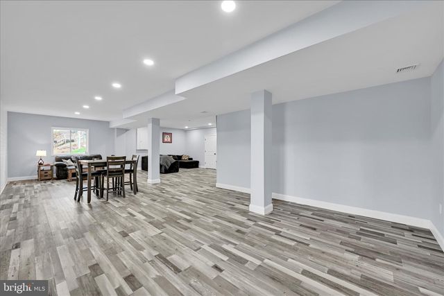 2739 CEDAR RUN RD, Lebanon, PA 17046