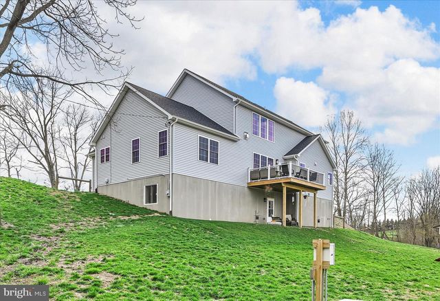 2739 CEDAR RUN RD, Lebanon, PA 17046