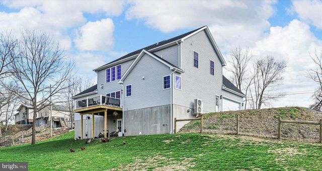 2739 CEDAR RUN RD, Lebanon, PA 17046