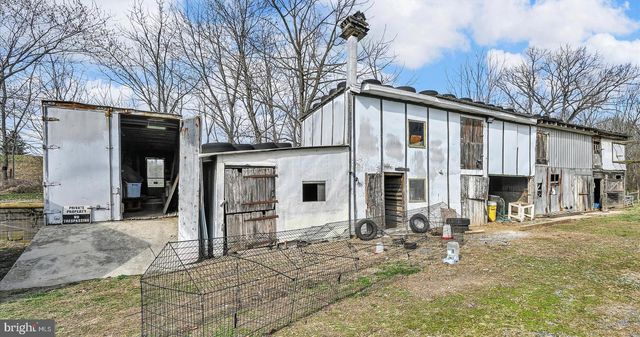 2739 CEDAR RUN RD, Lebanon, PA 17046