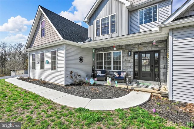 2739 CEDAR RUN RD, Lebanon, PA 17046