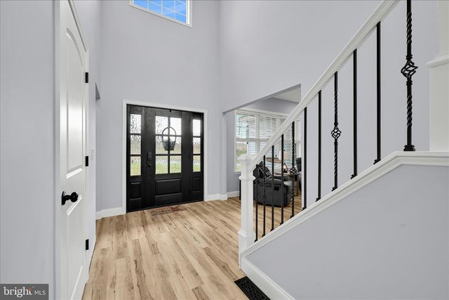 2739 CEDAR RUN RD, Lebanon, PA 17046