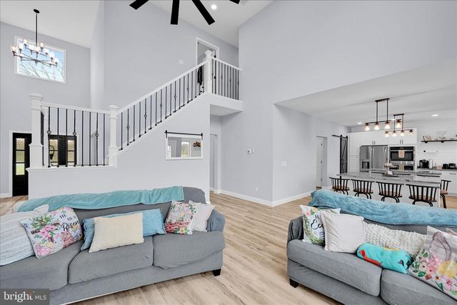 2739 CEDAR RUN RD, Lebanon, PA 17046