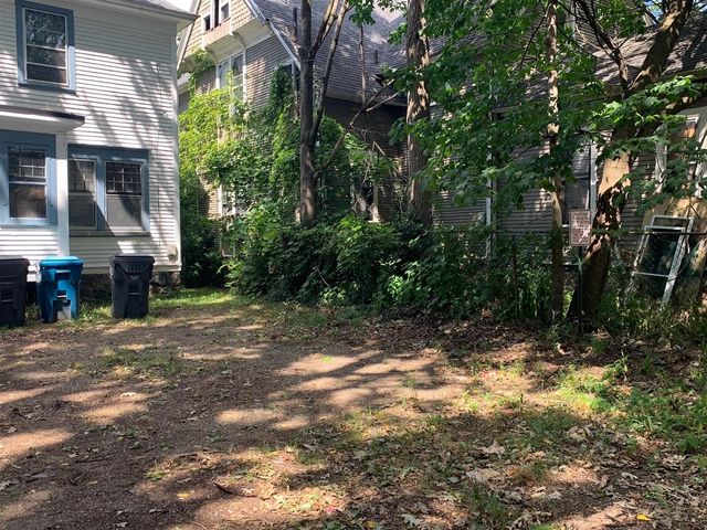 117 W Dutton Street, Kalamazoo, MI 49007
