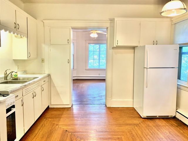117 W Dutton Street, Kalamazoo, MI 49007
