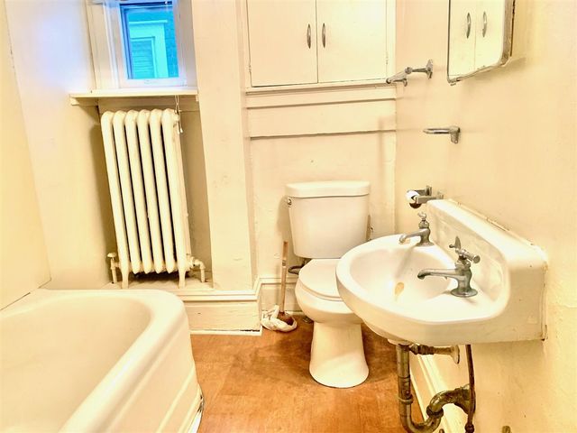 117 W Dutton Street, Kalamazoo, MI 49007