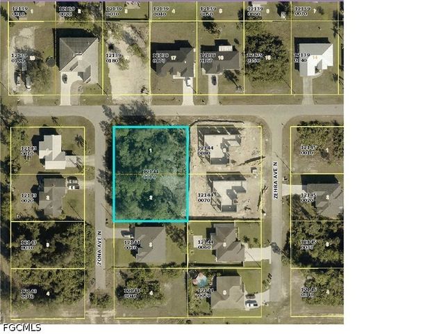 806 Zona AVE N, Lehigh Acres, FL 33971