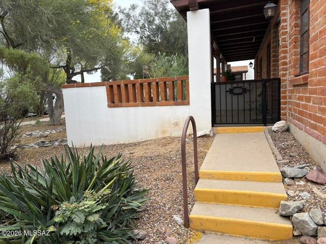 506 W Camino Penasco Apt B, Green Valley, AZ 85614