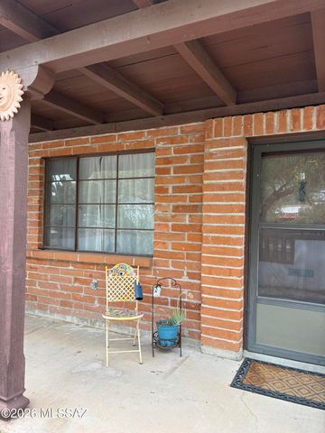 506 W Camino Penasco Apt B, Green Valley, AZ 85614