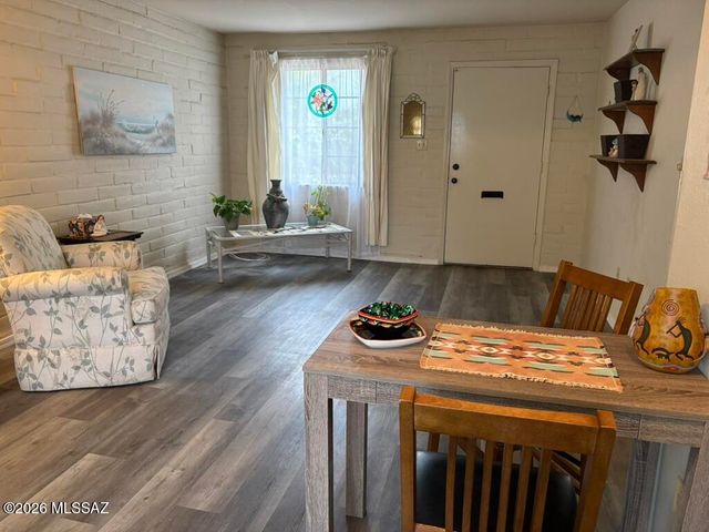 506 W Camino Penasco Apt B, Green Valley, AZ 85614