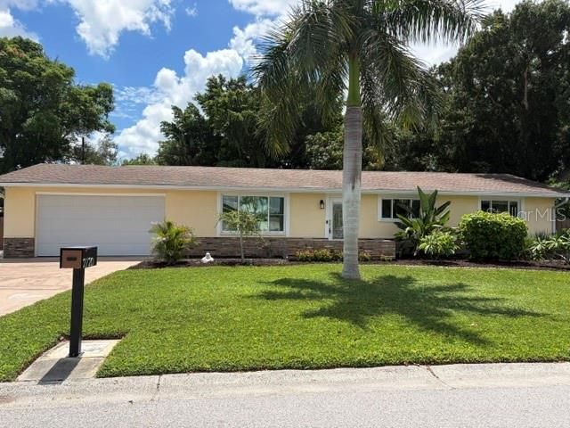 2720 GOLDENROD STREET, Sarasota, FL 34239