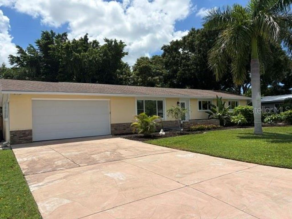 2720 GOLDENROD STREET, Sarasota, FL 34239