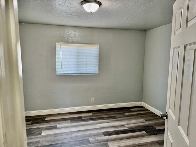 2416 S Cedar Avenue, Fresno, CA 93725