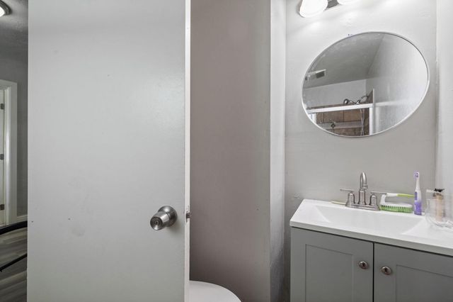 2416 S Cedar Avenue, Fresno, CA 93725