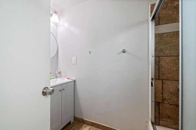 2416 S Cedar Avenue, Fresno, CA 93725