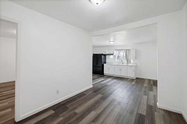 2416 S Cedar Avenue, Fresno, CA 93725