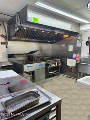 8391 US-301, Jacksonville, FL 32234