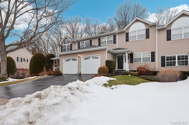 3 Springwood Lane, Huntington, NY 11743