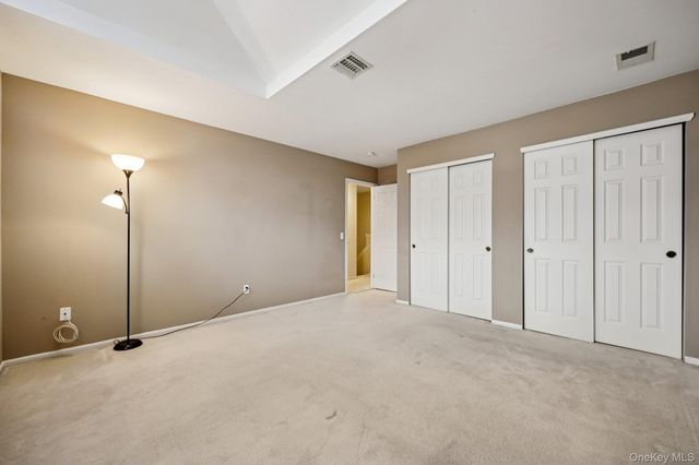 3 Springwood Lane, Huntington, NY 11743