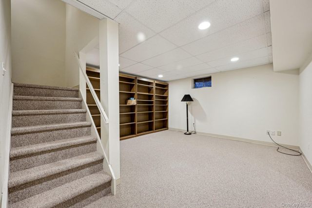 3 Springwood Lane, Huntington, NY 11743