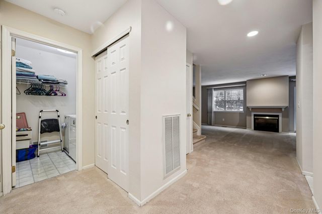 3 Springwood Lane, Huntington, NY 11743