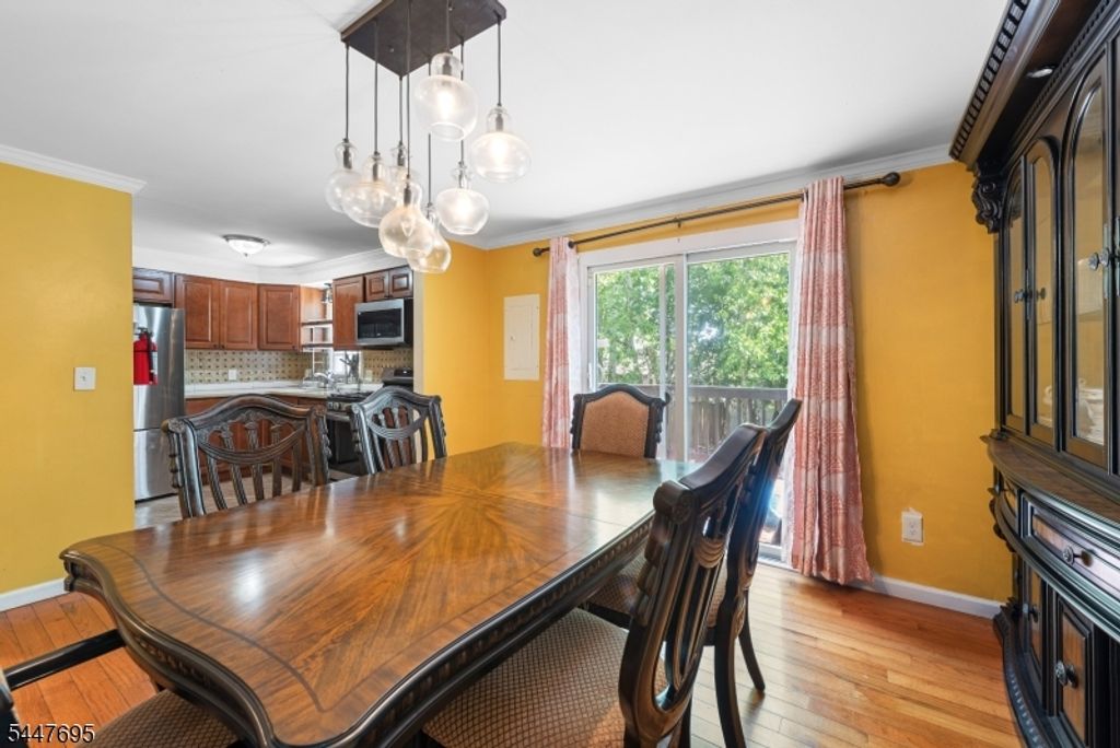 4 Dandridge Dr, Newark City, NJ 07108 — photo 2