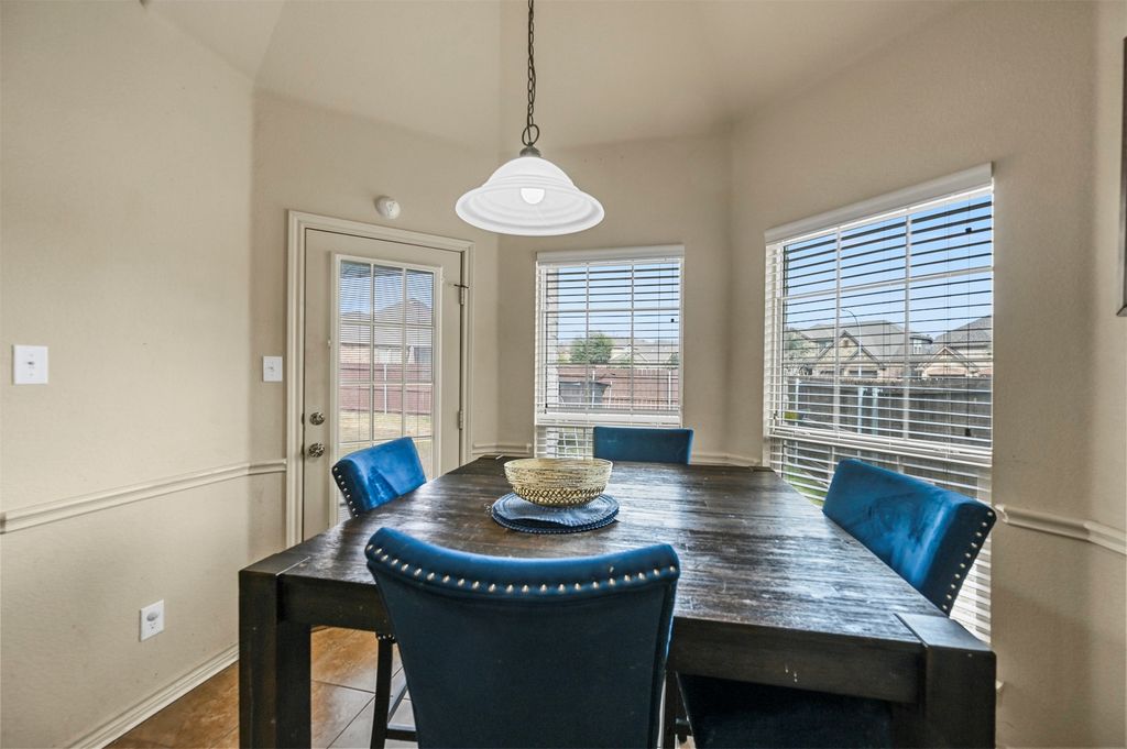 5612 Spirit Lake Drive, Fort Worth, TX 76179 — photo 5