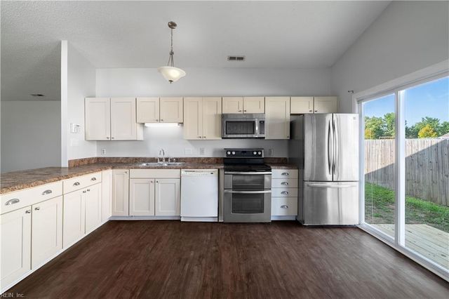 5124 Rugby RD, Virginia Beach, VA 23464