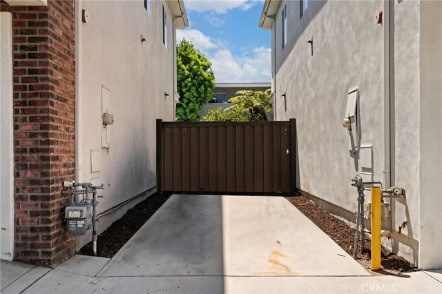 15807 Crest Lane, Gardena, CA 90249
