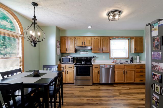 12318 Buckley Boulevard, Cumberland, IN 46229