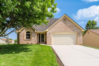 12318 Buckley Boulevard, Cumberland, IN 46229
