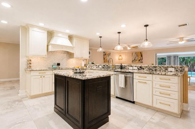 13502 Brynwood Lane, Fort Myers, FL 33912