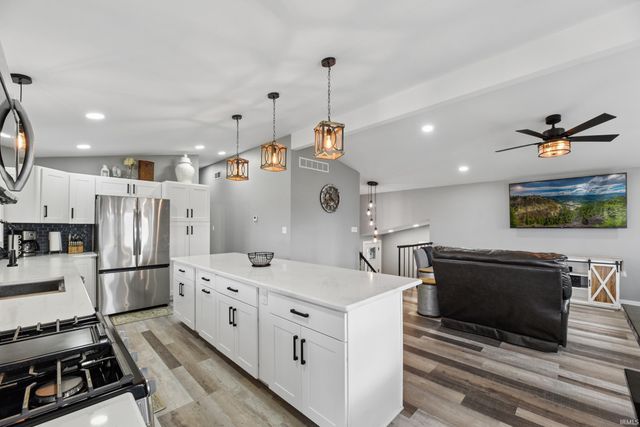 5225 W 1000 S, Union Mills, IN 46382