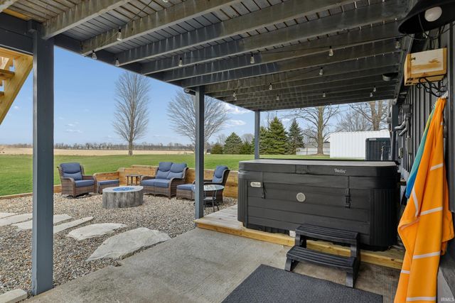 5225 W 1000 S, Union Mills, IN 46382