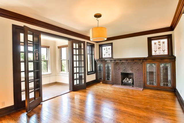 2548 W Logan Boulevard 2, Chicago, IL 60647