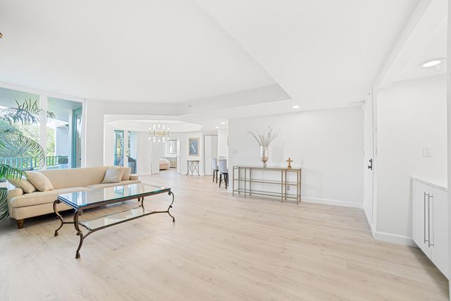 100 SE 5TH Avenue 412, Boca Raton, FL 33432