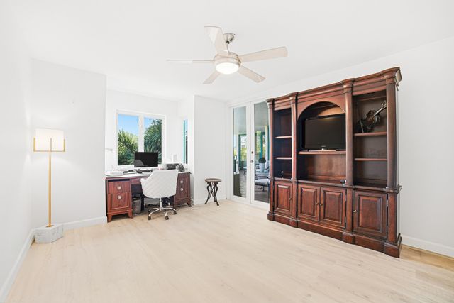 100 SE 5TH Avenue 412, Boca Raton, FL 33432