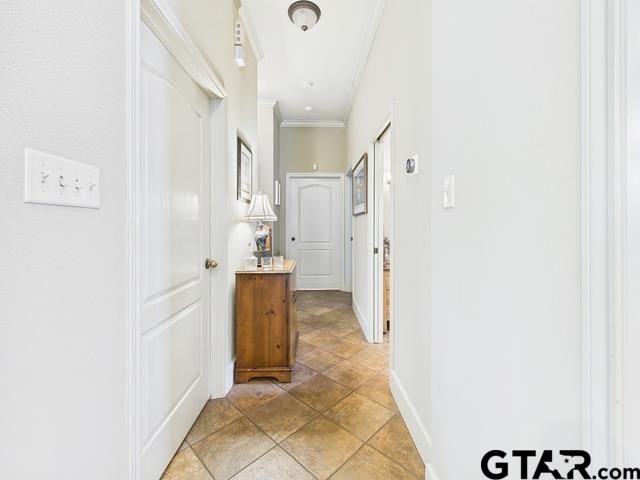 704 Park Place Dr, Athens, TX 75751