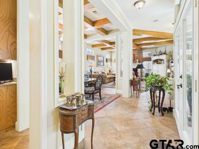 704 Park Place Dr, Athens, TX 75751