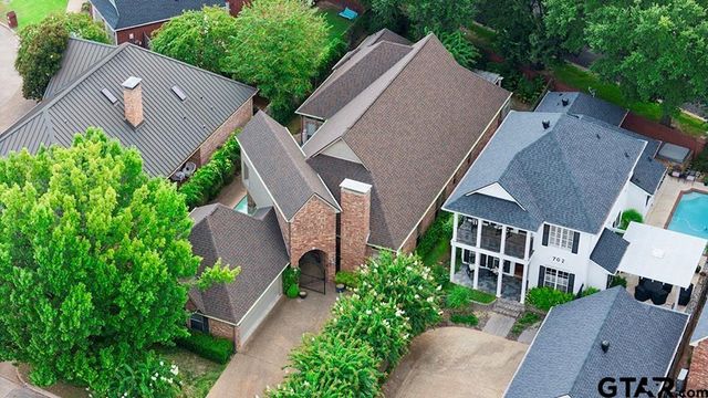 704 Park Place Dr, Athens, TX 75751