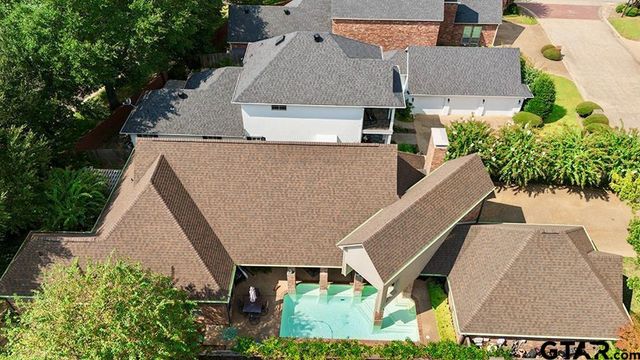 704 Park Place Dr, Athens, TX 75751