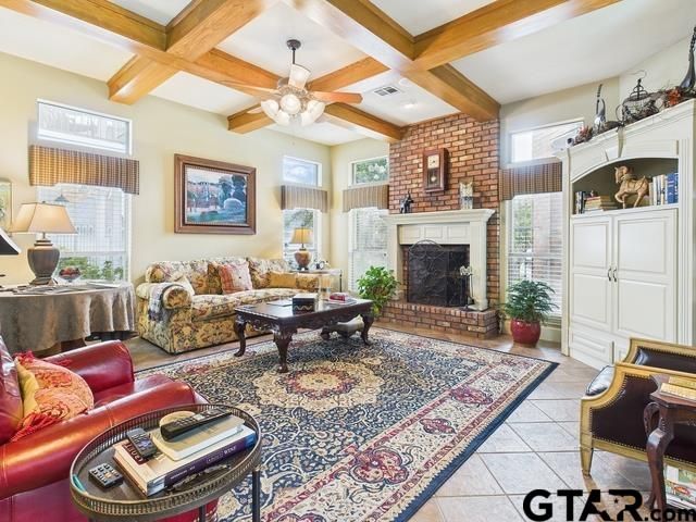 704 Park Place Dr, Athens, TX 75751